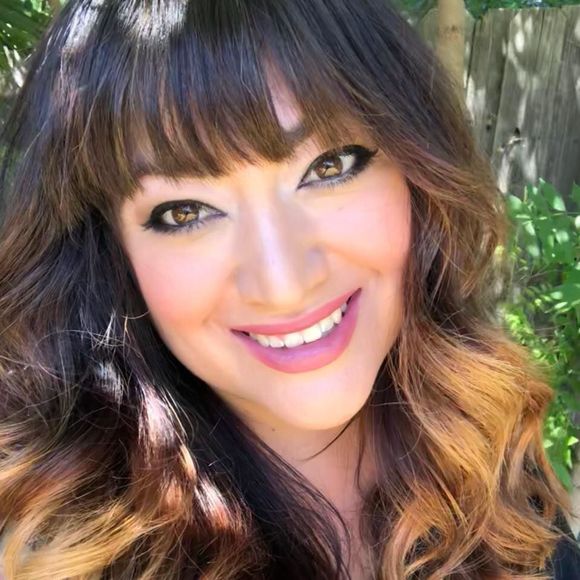 Meet your Posher, April - Picture 1 of 1